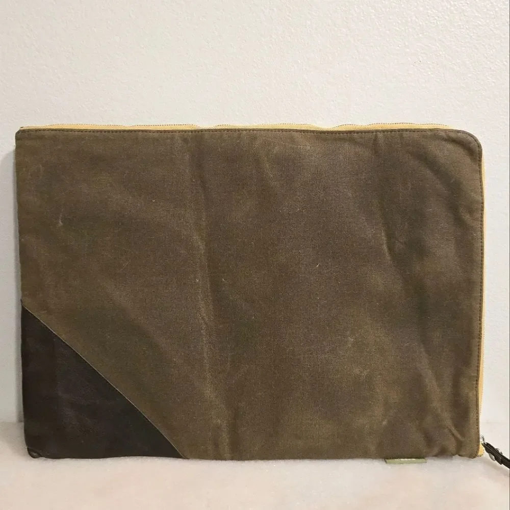 Hlaska Laptop Cover Case Khaki Waxed Canvas and Genuine brown leather